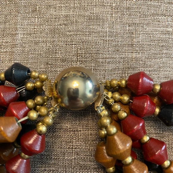 Elegant Paisley Scarf with Beaded Necklace - Picture 3 of 10